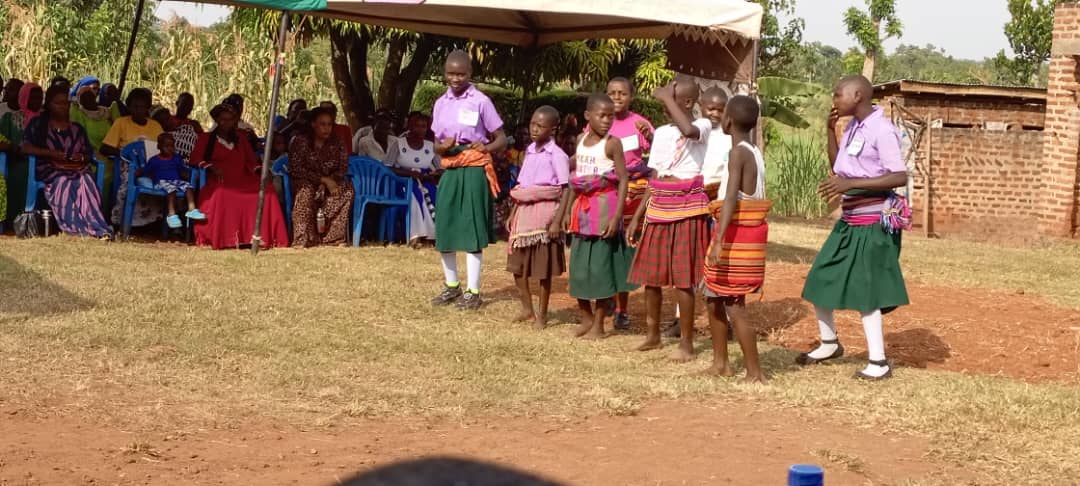 Pomôžme sirotám v Ugande